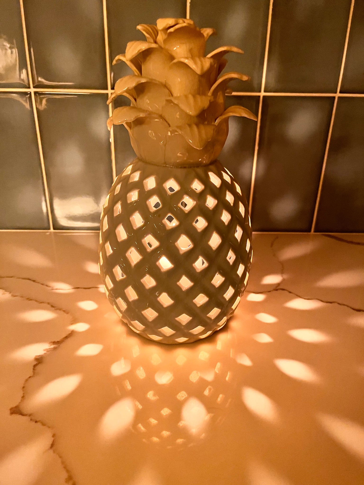 Pineapple LED Candle/Light Cover