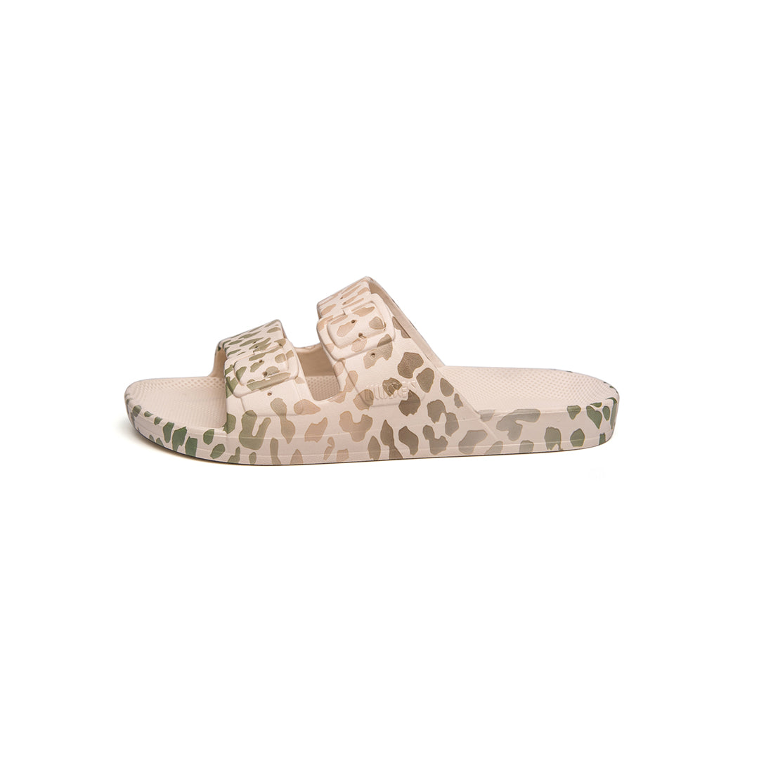 Freedom Moses waterproof fixed buckle Slides sandals in Felina 2 Stone print at Inner Beach Co, Toronto, Ontario, Canada