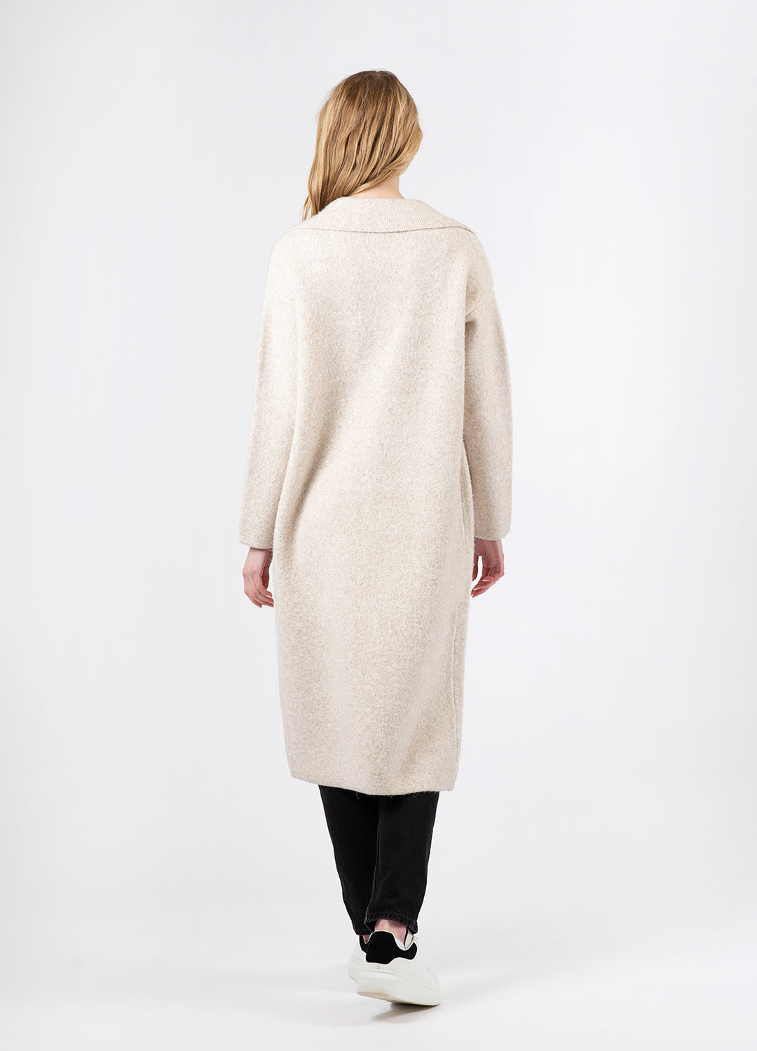 Lyla + Luxe knitwear Jimmi Long Sweater in beige colour at Inner Beach Co, Toronto, Ontario, Canada