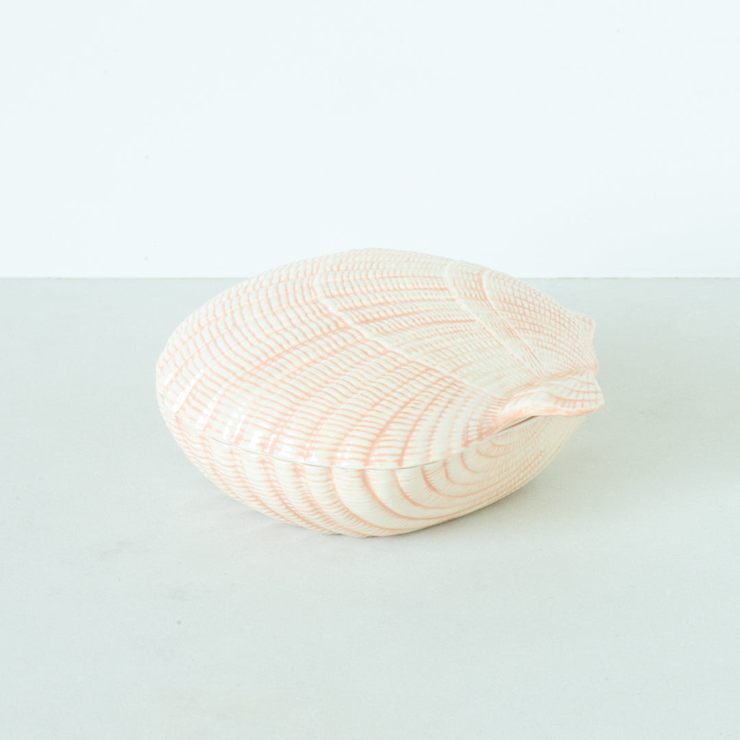 Clam Shell Dish with Lid